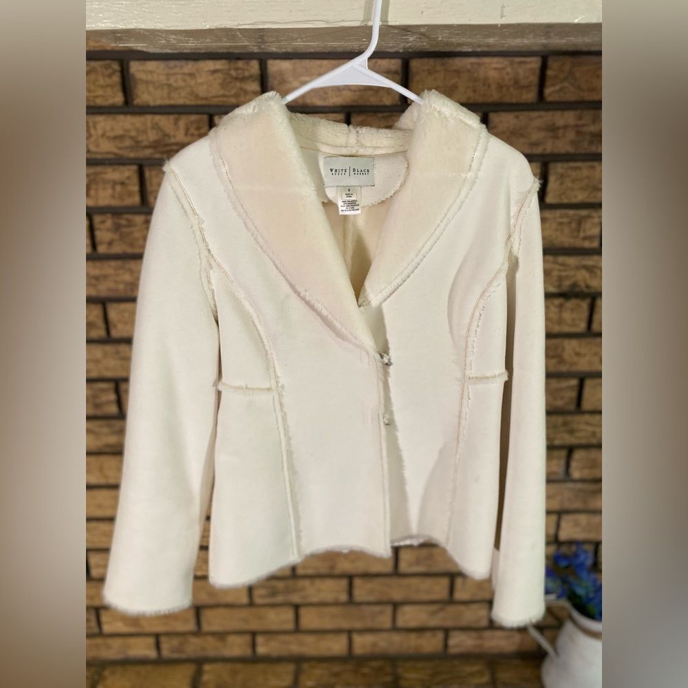 Ivory White House black market‎ jacket